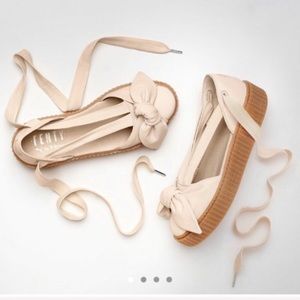 SOLD Fenty Puma Bow Creeper Light Pink platform